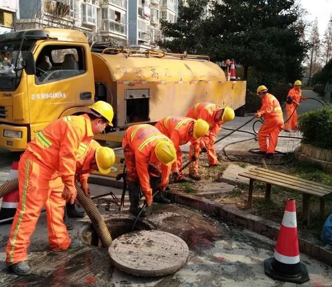 万冲镇市政管道清淤