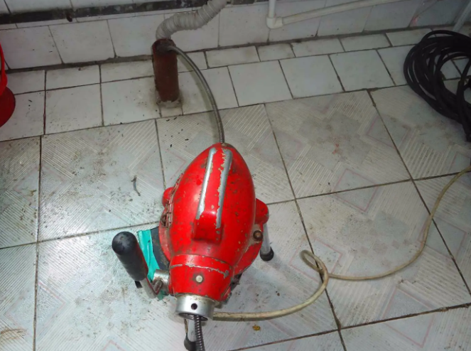 万冲镇下水道疏通