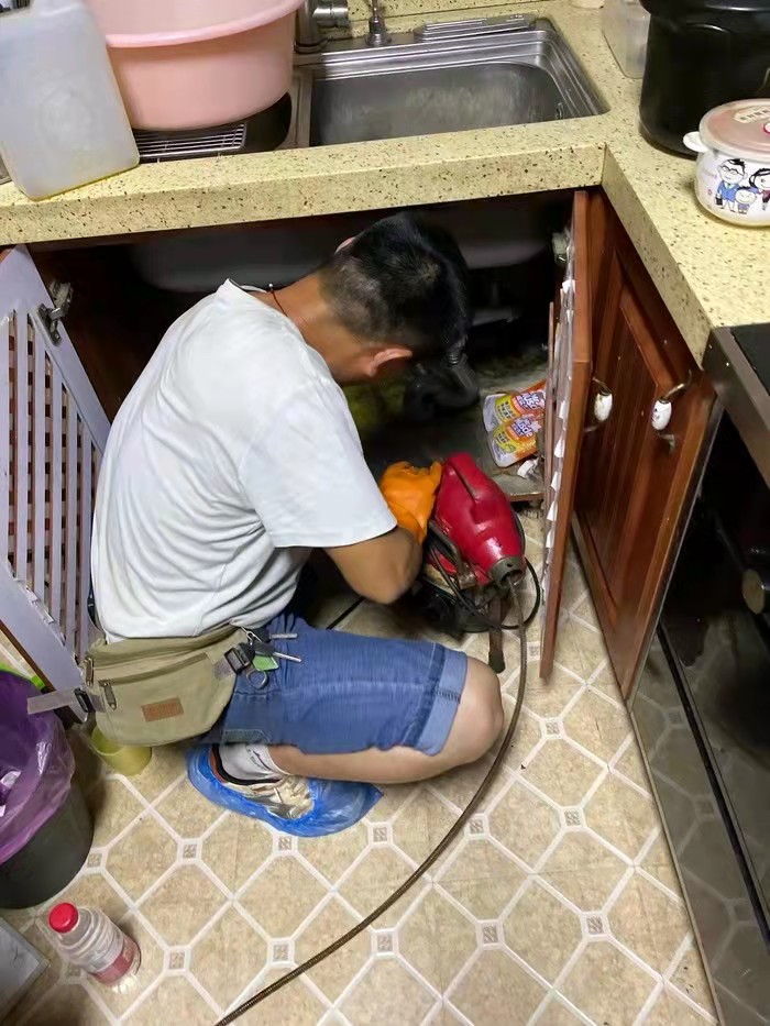 万冲镇通下水道